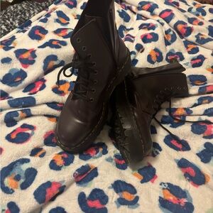 Dr Martin Jadon Mens size 14